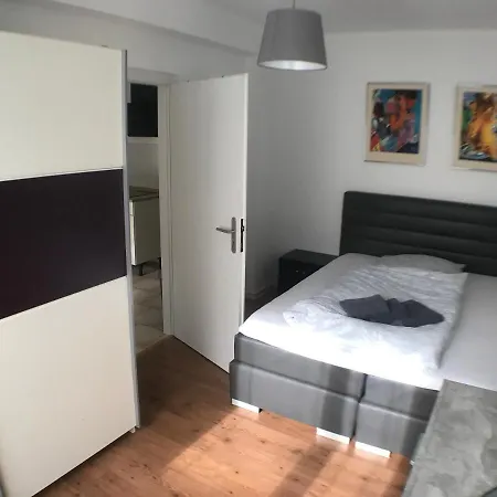 Apartamento Mit Wintergarten Düsseldorf
